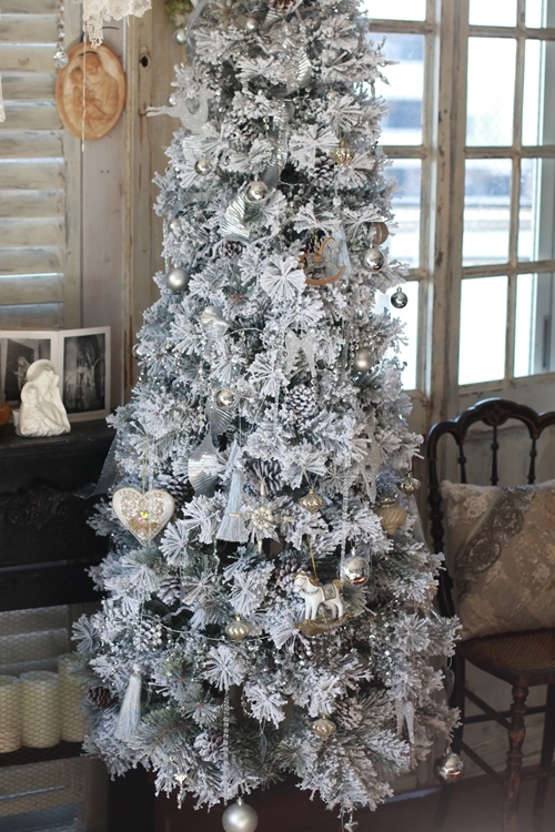 まるで海外 憧れのクリスマスツリーを飾りました フレンチシックな家作り Le Petit Chateau
