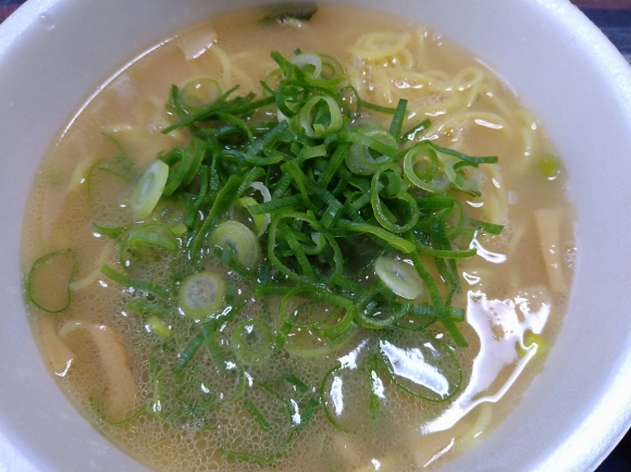 11/14夜勤明け サンヨー食品 天下一品京都濃厚鶏白湯でサービス定食、豚バラニンニク辛子味噌炒め、ドライゼロ@自宅_b0042308_18245320.jpg
