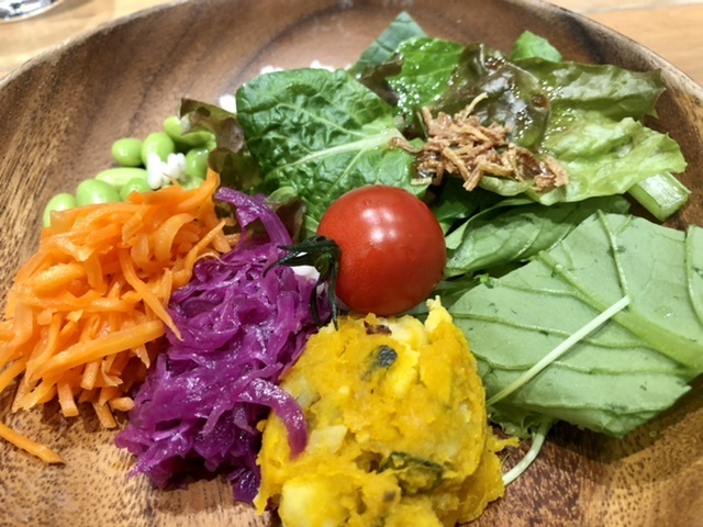 Mujiカフェでランチ 鎌倉 お散歩アルバム 戻り梅雨