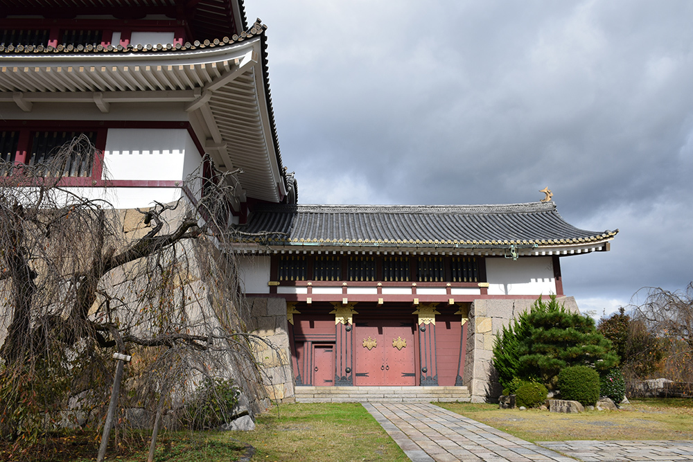 秀吉が築き、家康が建て直した幻の城、伏見城。_e0158128_14190706.jpg