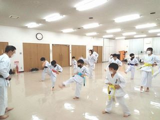 木曜空手　前田教室　手稲教室_c0118332_20224635.jpg
