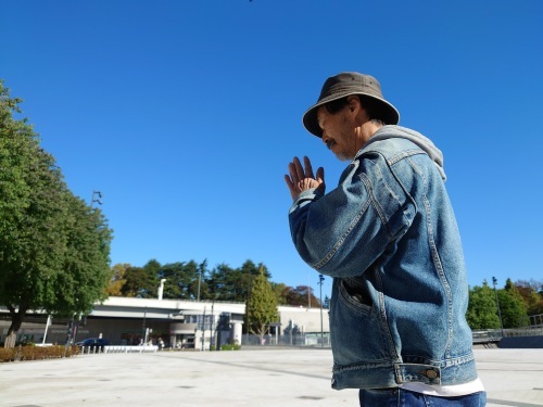 「手を合わせました」_a0075684_10273098.jpg