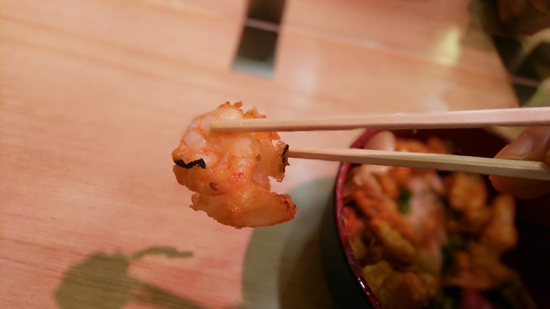 沼津市「丸勘」本えびかき揚げ丼　600円など_c0404632_12505174.jpg