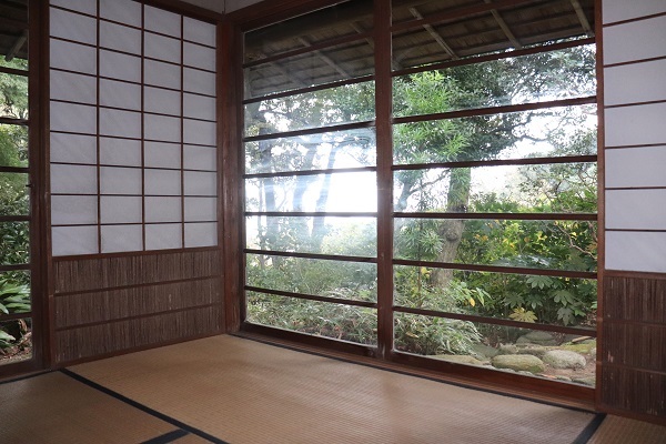 湘南庭園文化祭で旧山本条太郎別荘へ(2021.11.21)_e0245404_22064332.jpg