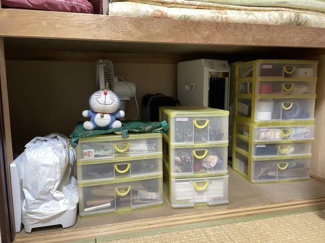 押し入れ収納の Before → After！_f0354014_21252193.jpeg