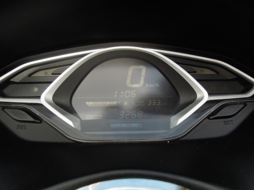 PCX150の中古車入荷?ですやん!_f0056935_13301340.jpg