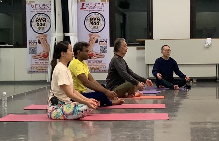 プラブヨガ一般クラス in 加賀&金沢_c0125114_11105673.jpg