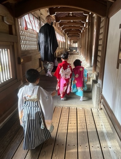 今日は孫たちの七五三・今宮神社へお詣り。_f0181251_19283868.jpg