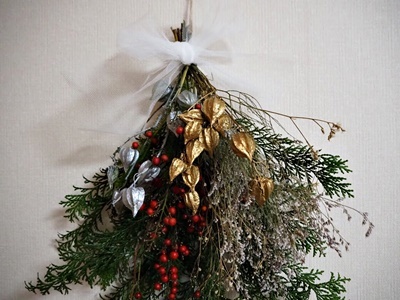 クリスマスリース作りました その2_f0129726_19040234.jpg