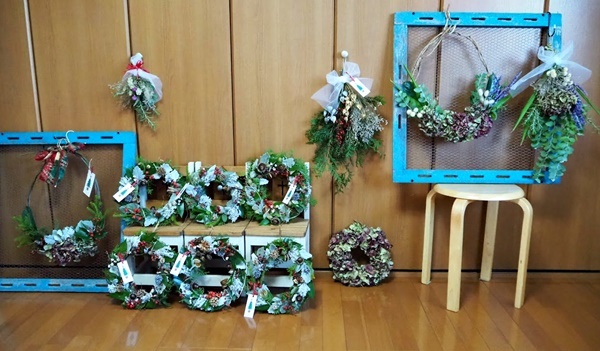 クリスマスリース作りました その2_f0129726_20331169.jpg