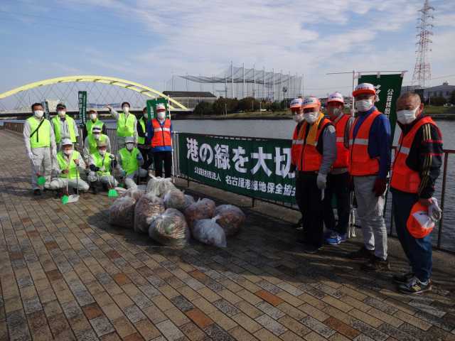 「港の緑を大切に」中川口緑地 環境美化運動の様子R3.11.2_d0338682_09161814.jpg