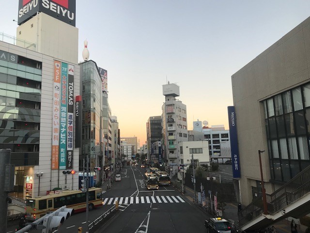 昨日、今期最後の定例市議会で行う私の一般質問4テーマの通告をした。_f0037423_08361290.jpg