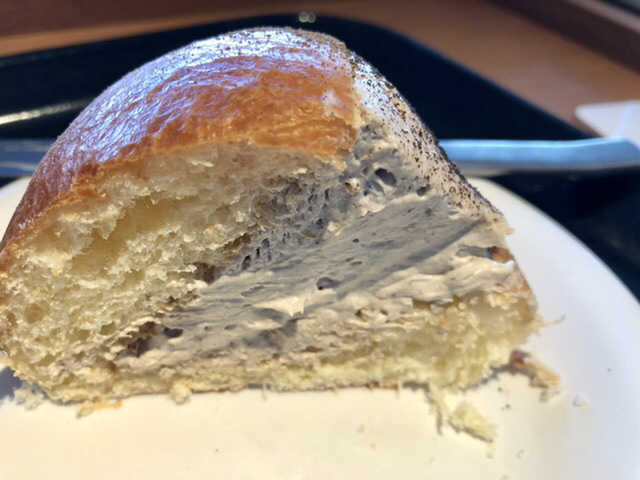 Dean & Deluca 【ほうじ茶マリトッツォとアップルサイダー】_b0009849_14303097.jpeg