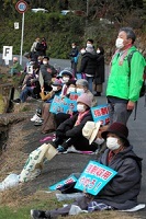 石木ダムNO!「人間の鎖」 全国から230人_f0197754_19113800.jpg
