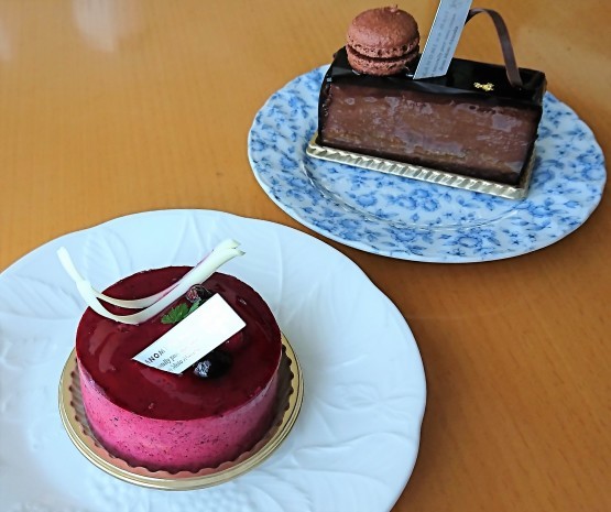今日のおやつは 明治記念館 菓乃実の杜のケーキ カステラさん
