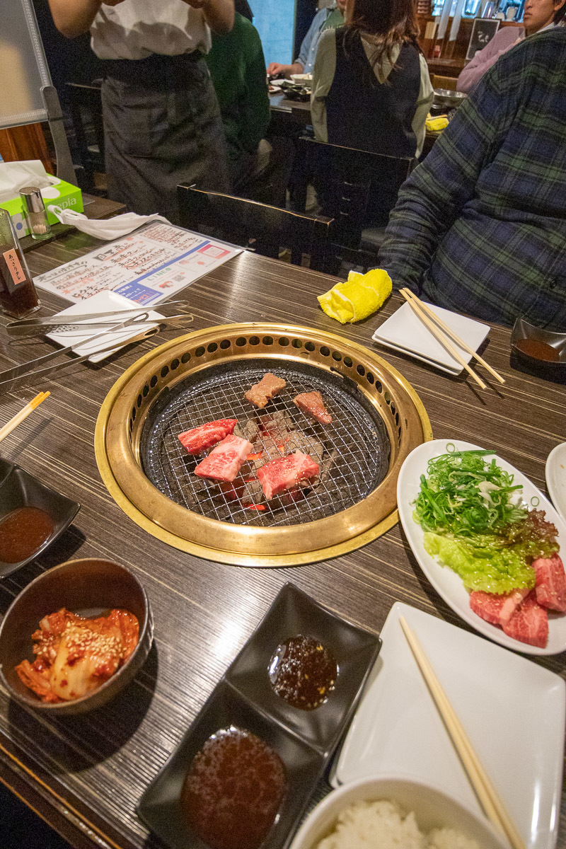 肉処 でべそ 帯屋町店で、焼肉_a0077663_16523531.jpg