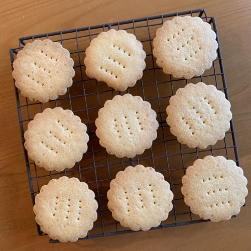 このリクエストパン 20年ずっとずっと焼いています_a0134394_09392543.jpeg
