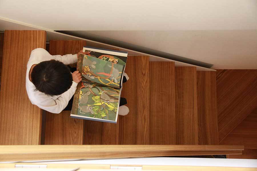【徹底解説】階段の素材、手すりを知り、おしゃれにするには!住宅のお悩み解決例の紹介 階段その1_f0217896_15103439.jpg