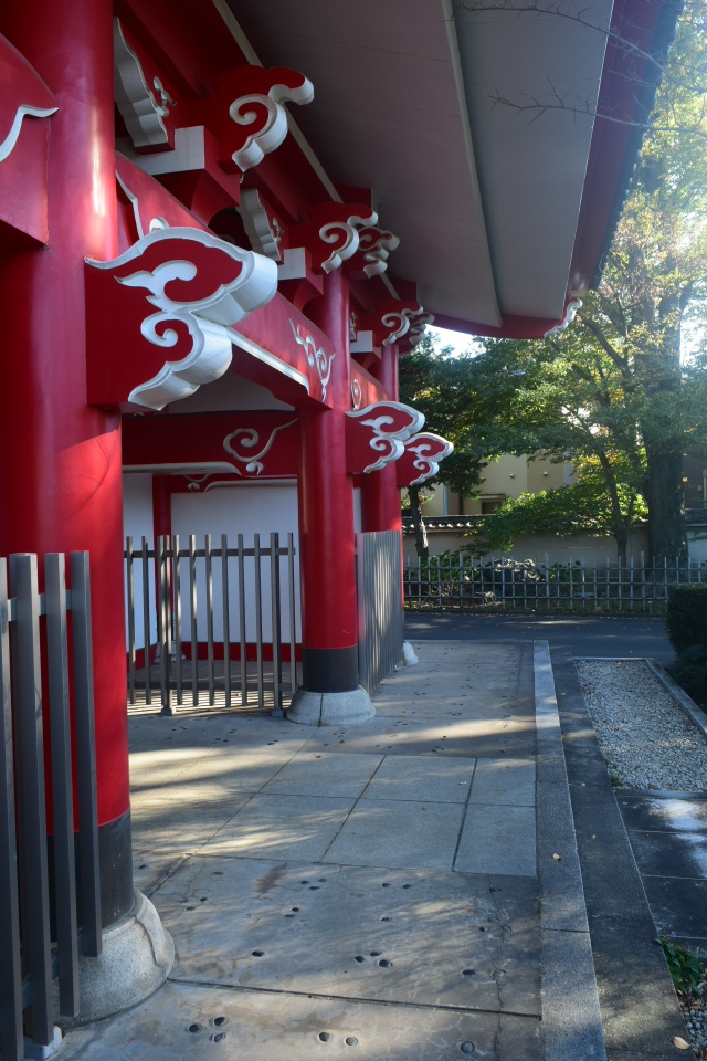 東京西東京市の如意輪寺山門(建築家・山中眞三郎作品研究)_f0142606_05341533.jpg
