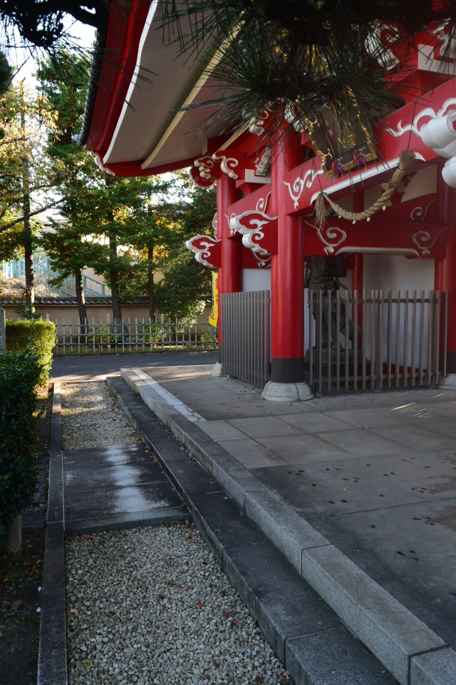 東京西東京市の如意輪寺山門(建築家・山中眞三郎作品研究)_f0142606_05353336.jpg