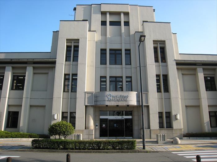 【中古】 近代市制と都市名望家 大阪市を事例とする考察/大阪大学出版会/山中永之佑 中古】 近代市制と都市名望家 大阪市を事例とする考察/大阪大学