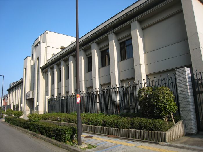 大阪市立栄第一尋常高等小学校中央棟（後 大阪人権博物館