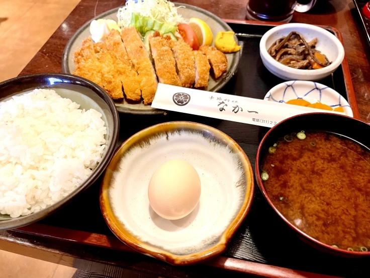とんかつ定食 ＠なか一（横浜）_c0212604_13082336.jpeg