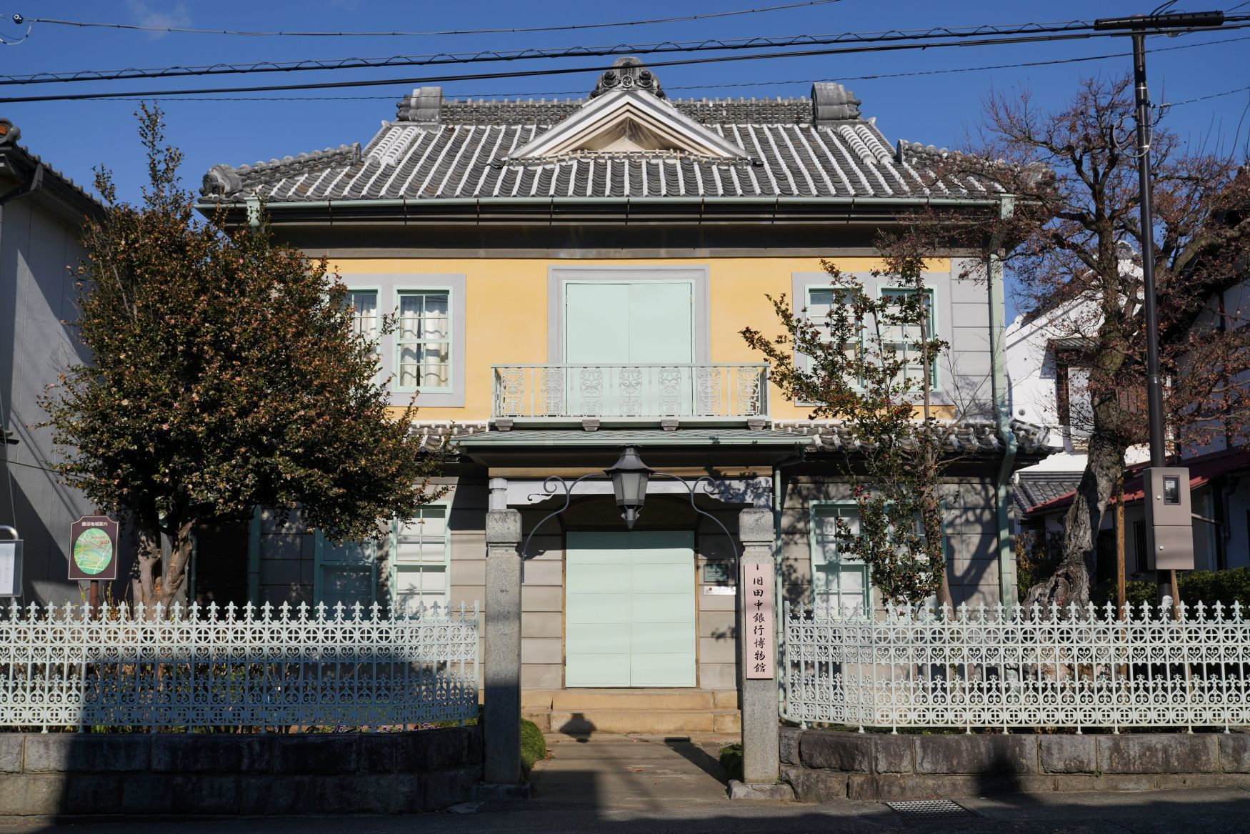 【登録有形文化財｜旧田中銀行】　行き方、見学のしかた　（山梨県）_b0212342_09125843.jpg