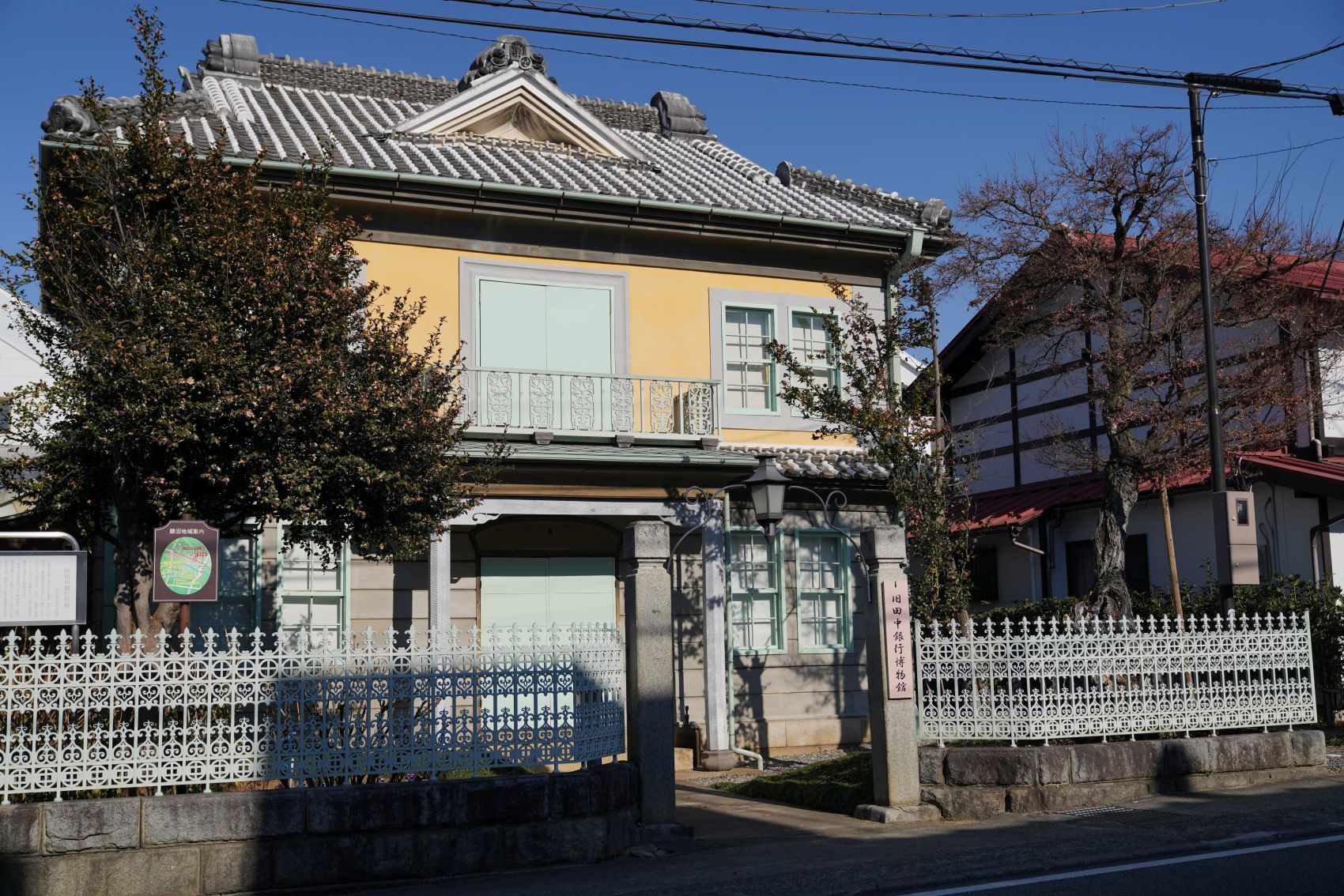 【登録有形文化財｜旧田中銀行】　行き方、見学のしかた　（山梨県）_b0212342_09525507.jpg