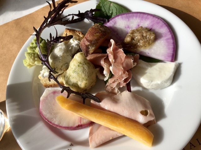 【イータリー(Eataly)湘南で2年ぶりの女子会ランチ】_b0009849_17371367.jpeg