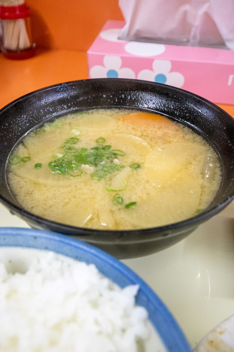 豚太郎 春野店で、ニラ豚定食_a0077663_15413744.jpg