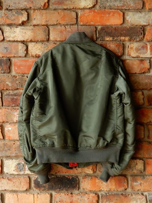 90S ALPHA INDUSTRIES INC MIL-J-82790E MA-1 FRIGHT JACKET