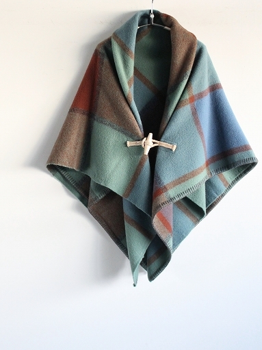 loomer　Shetland Wool Blanket Poncho_b0139281_18193856.jpg