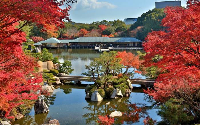 ー三景園の紅葉ー その 鞆の浦ロマン紀行