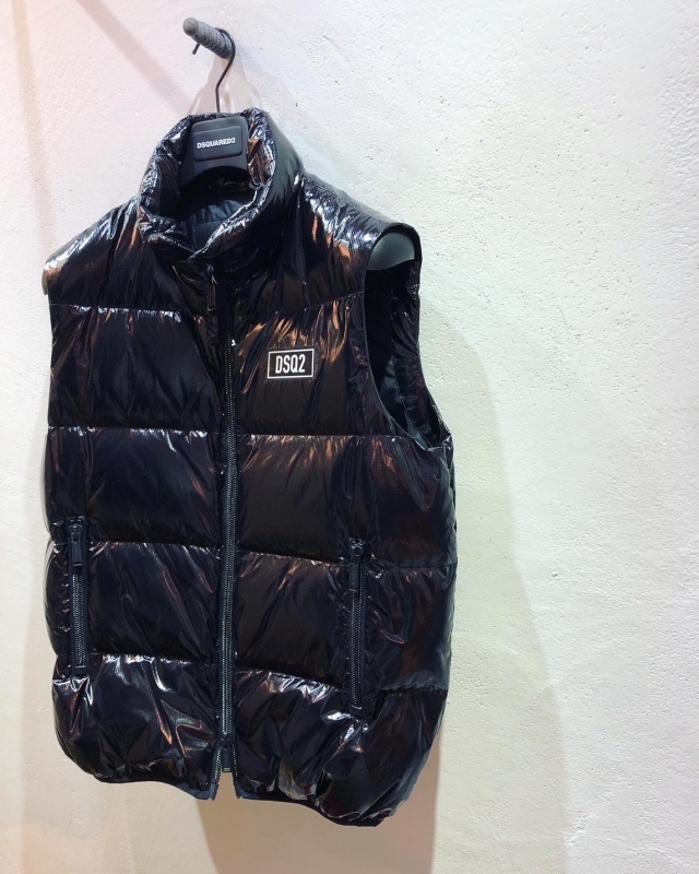 「DSQUARED2」DOWN VESTのご紹介です！_e0308287_16052472.jpg