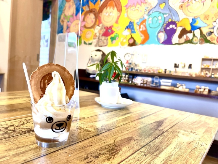 白樺高原牛乳ソフト（諏訪大社本宮前のお土産屋さん）★諏訪湖への旅 11/23_c0212604_06225372.jpeg