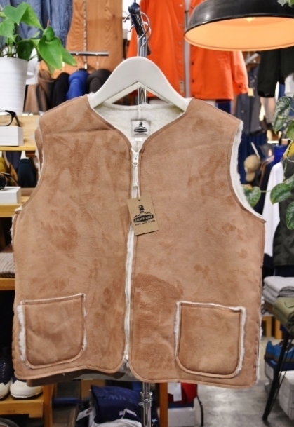 PU MOUTON VEST　　当店別注モデル★　　MADE in Portugal_d0152280_20243410.jpg