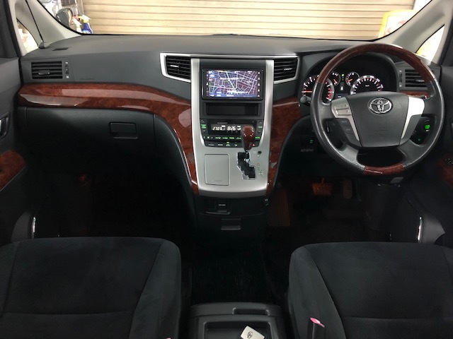 ★ベンツGLS・エスティマ・デリカD:5 一挙4台のご成約ですッ(^_^)★(白石店)_c0161601_14531127.jpg