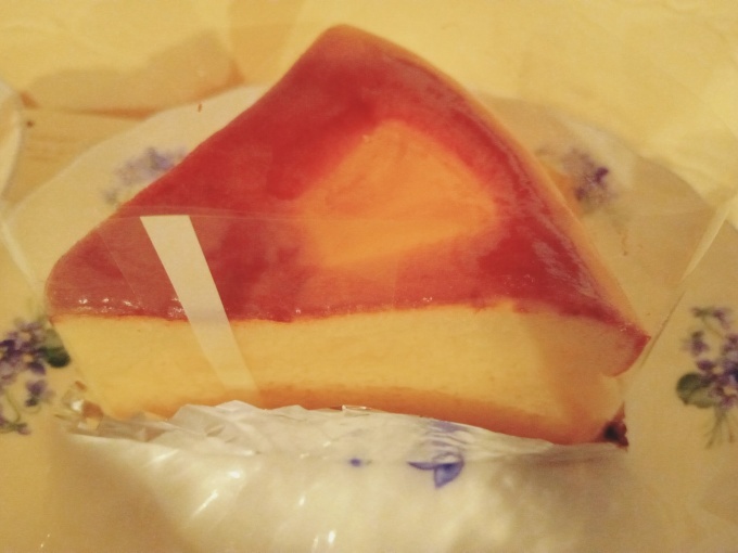 赤い風船のチーズケーキ モンブランと博多駅 お菓子な 日記