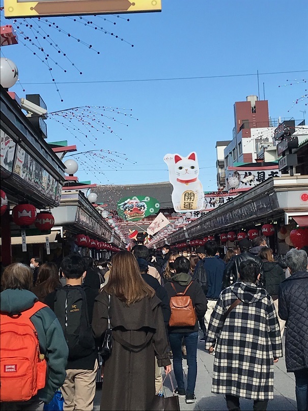 雲助浅草ボロ市 浅草見番 21年12月5日 あちたりこちたり