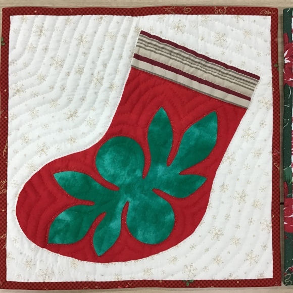 【Emi\'s Quilt重松恵美のハワイアンキルト講座】生徒さんの作品です♪_c0357605_11231945.jpeg
