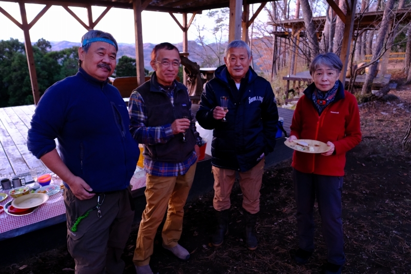 35年と23年の長い友人と火を囲む夜　ツインリンクモテギ_f0050534_14125741.jpg