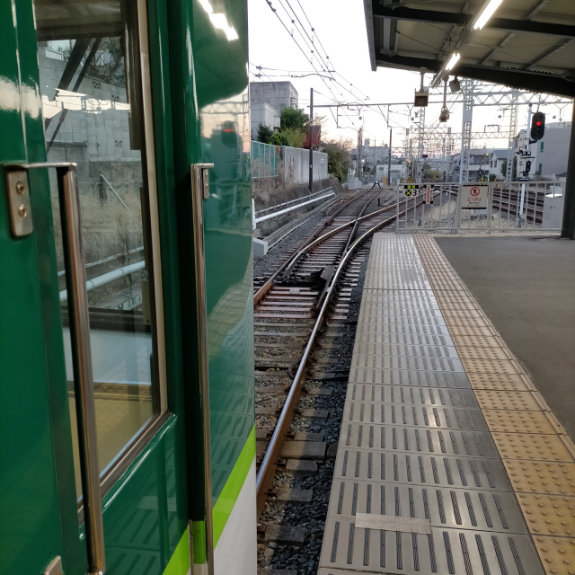 丹波橋駅に残された近鉄と京阪の渡り線跡_a0334793_01102989.jpg