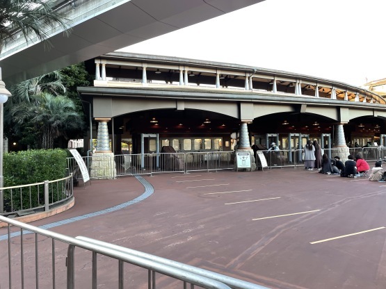 アーリーとディズニーホテル 食事難民を避ける 相性の良い組み合わせを上手に使う 東京ディズニーリポート アーリーとディズニーホテル 食事難民を避ける 相性の良い組み合わせを上手に使う 東京ディズニーリポート