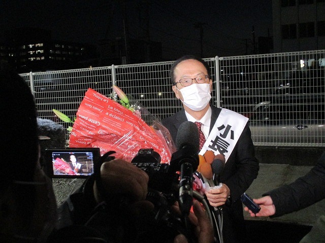 「富士市の魅力づくりと財政のバランスを!」 小長井よしまさ氏が無投票で富士市長3選_f0141310_07410301.jpg