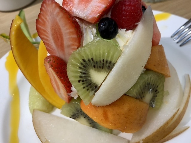【果実園名物「皿パフェ」】_b0009849_14051395.jpeg