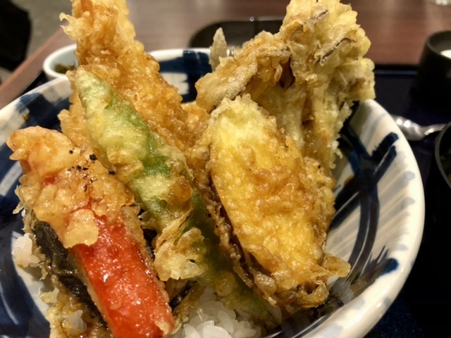 【久しぶりで「いろはな」に行ったら名前が変わっていた】_b0009849_16160639.jpeg