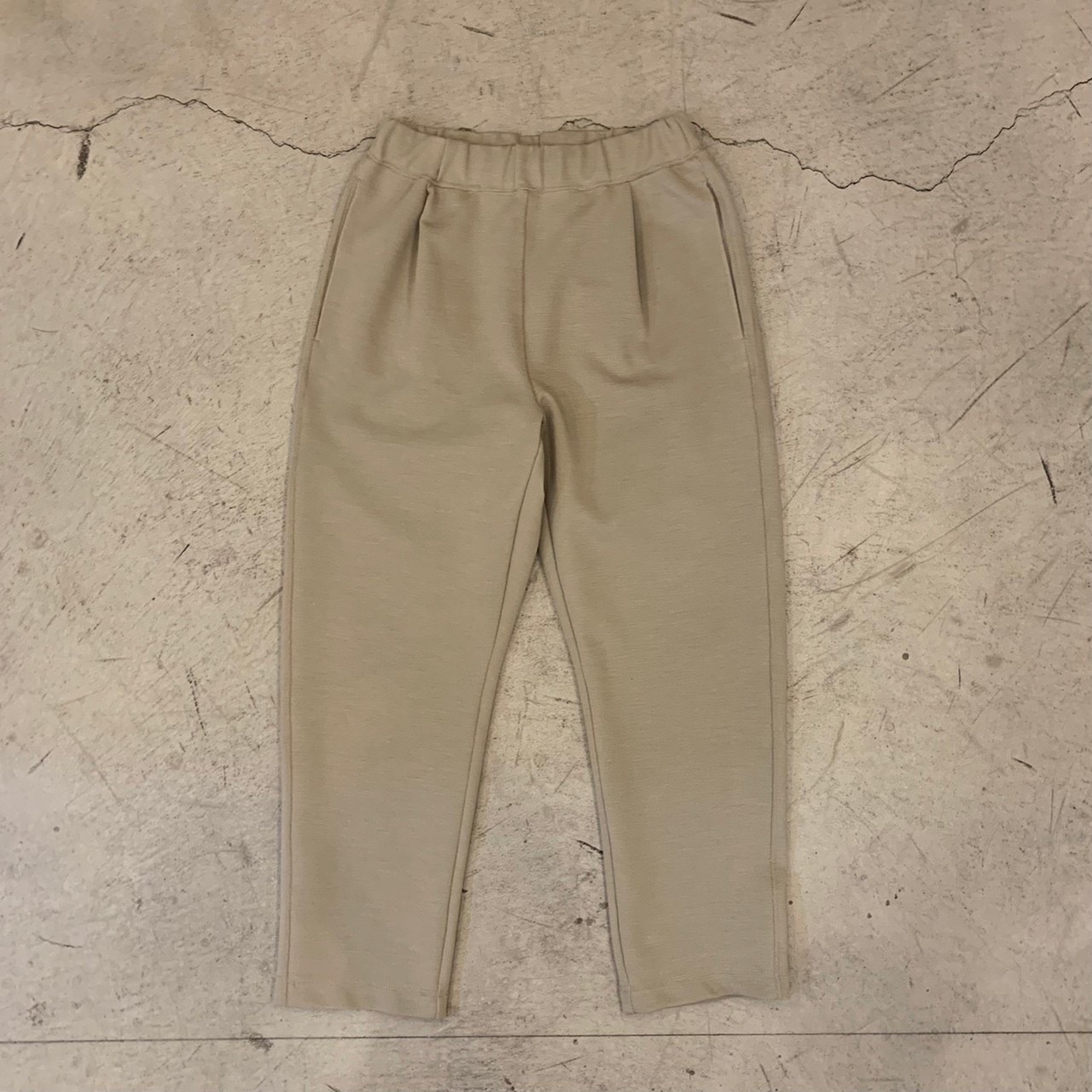 ニキ　LAMOND. セットアップ ジャケット パンツ 3 カーキ ニキ様専用 LAMOND. セットアップ ジャケット パンツ 3 引っかけ