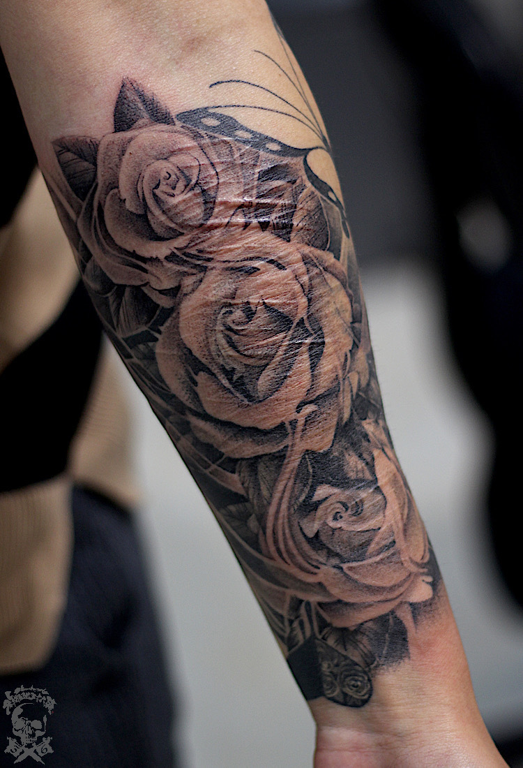 薔薇 ライオン 蝶々 彩躯術三十六房 Chamber36tattoostudio