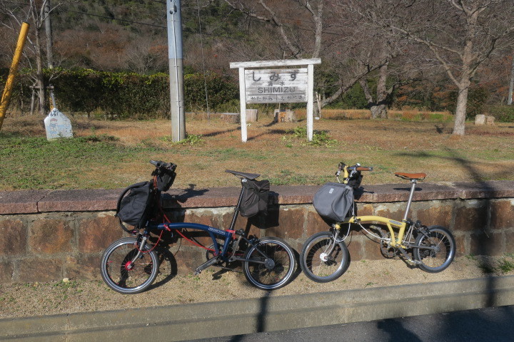 休日自転車活動　ブロンプトン輪行カキオコサイクリング_c0132901_19254589.jpg